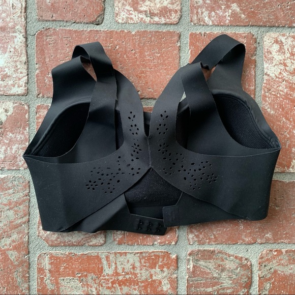 VS Sports Bra Size 32D - Picture 2 of 3